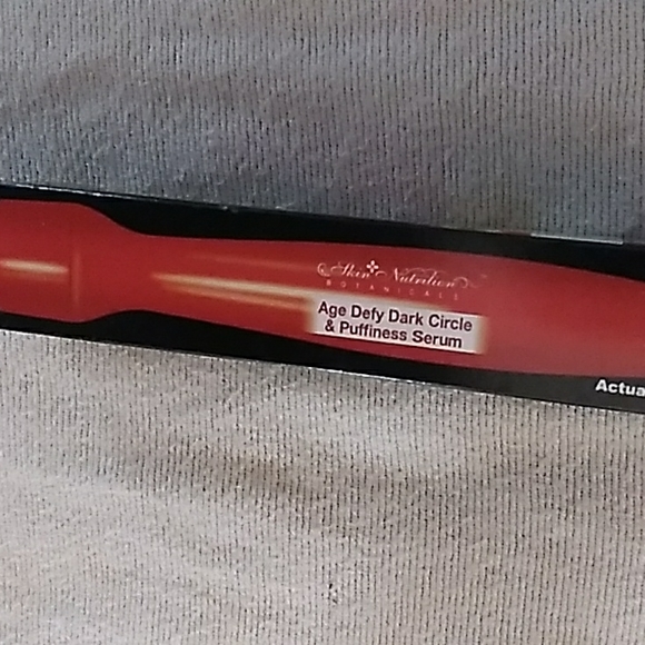 Age-defying Eye Serum - Picture 3 of 3